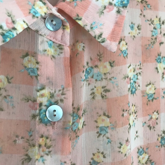 Floral button up - Picture 3 of 4
